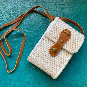 Crown Vintage White Wicker Crossbody Bag / Small / Button-Closure / Brown/Tan